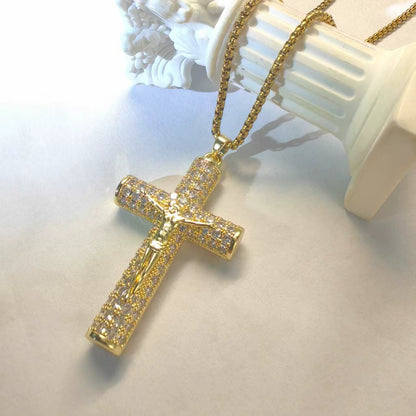 ✝️ 50% RABATT! 🙏 Halsband med Jesuskrucifixhänge – Klassiskt Design, Högglans Finish & Perfekt Som En Meningsfull Accessoar Eller Gåva 🕊️