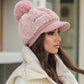 🧣 50% RABATT! 🎁 Vinterhatt för Dam med Kort Brätte – Mjuk, Varm & Stilren Design för Kallt Väder ❄️👒📦