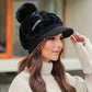 🧣 50% RABATT! 🎁 Vinterhatt för Dam med Kort Brätte – Mjuk, Varm & Stilren Design för Kallt Väder ❄️👒📦