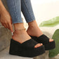 👡 50% RABATT! 🔥 Öppna Slip-on-sandaler med Kilklack för Kvinnor – Bekväm, Stilren & Perfekt För Sommaren ☀️