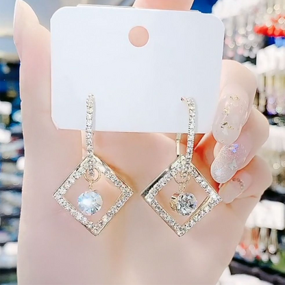 💎 50% RABATT! ✨ Glittrande Geometriska Diamant Hängeörhängen – Tidlös Design, Hög Glans & Perfekt För Både Vardag & Fest 🌟