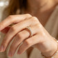 💍 50% RABATT! ✨ Justerbar ring med dubbla lager och korsande band – Trendig, nickelfri & perfekt för vardag eller fest – passar alla fingrar ♾️
