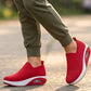 👟 50% RABATT! 💨 Luftkuddade slip-on promenadskor i mesh – Andningsbara & stötdämpande – Perfekta för vardagspromenader, resor eller långa stående arbetsdagar – lätta och bekväma 🌿