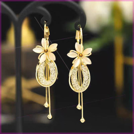 🌸 50% RABATT! ✨ Blomma tofs hängande örhängen – Opalescent, gnistrande & dynamiska – Lätta, färgsprakande – perfekta för fest, festival eller sommarvardag 💫