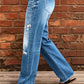 👖 50% RABATT NU! 🔥 Slim fit-jeans med utsvängda ben i sliten stil – Stretchig denim & vintage-look – Slitna detaljer & smickrande passform – perfekta för streetstyle eller lediga dagar ✨
